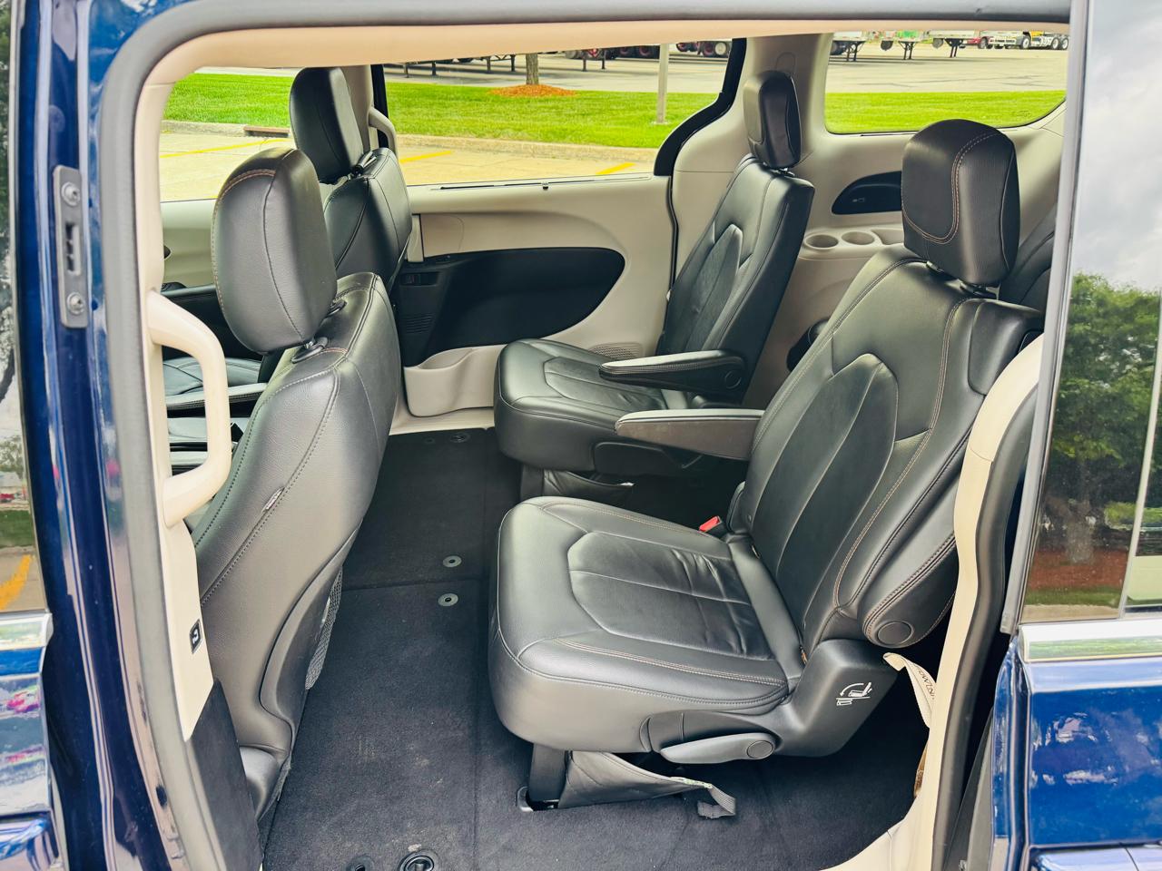 Chrysler Pacifica Touring-L 2017
