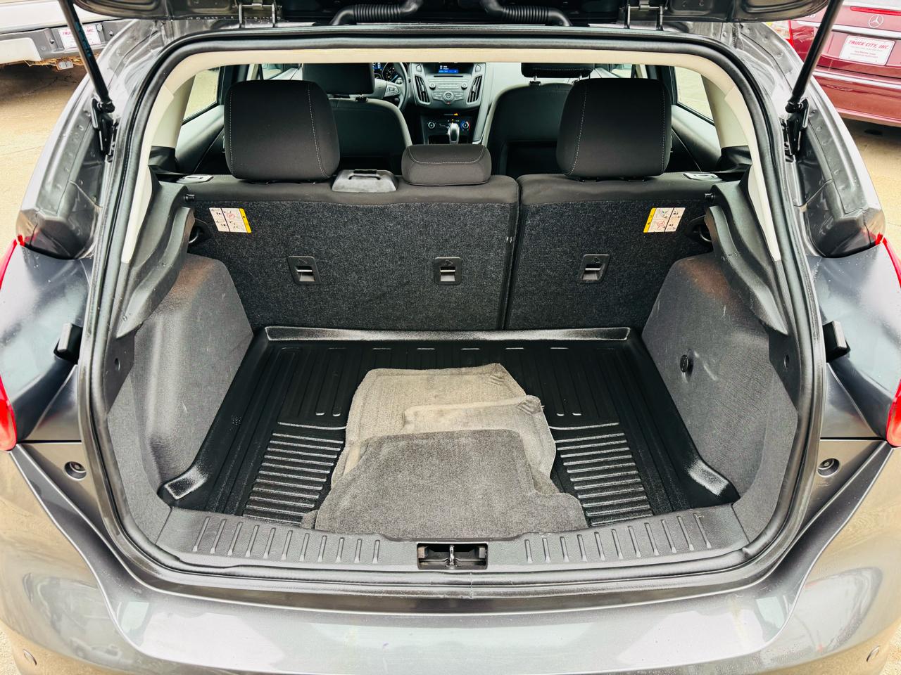 Ford Focus SE Hatch 2015