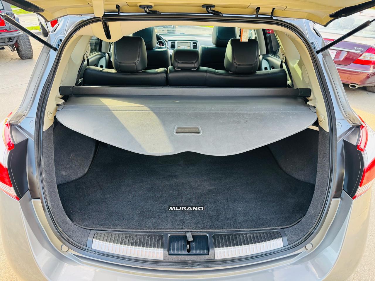 Nissan Murano S AWD 2011