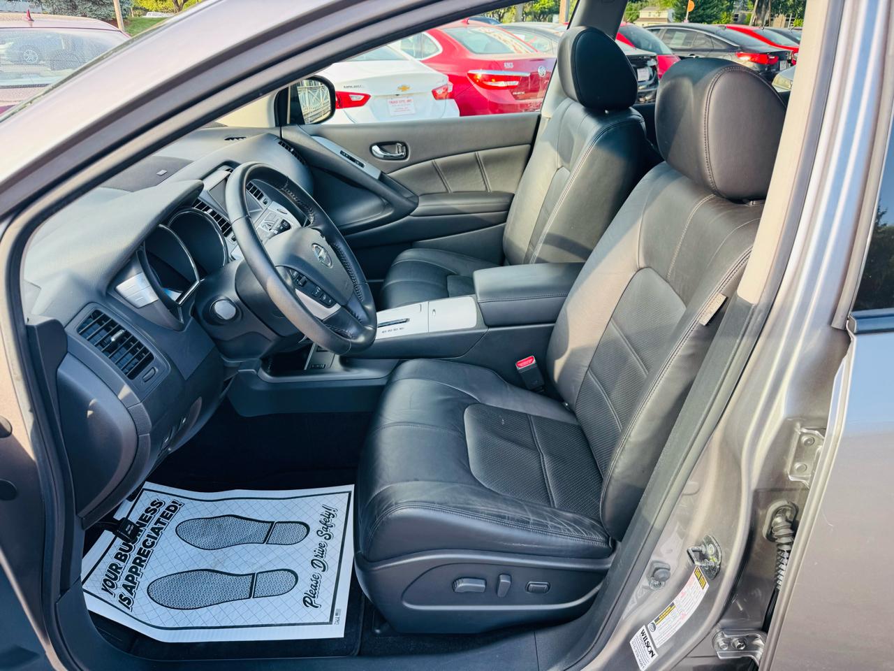 Nissan Murano S AWD 2011