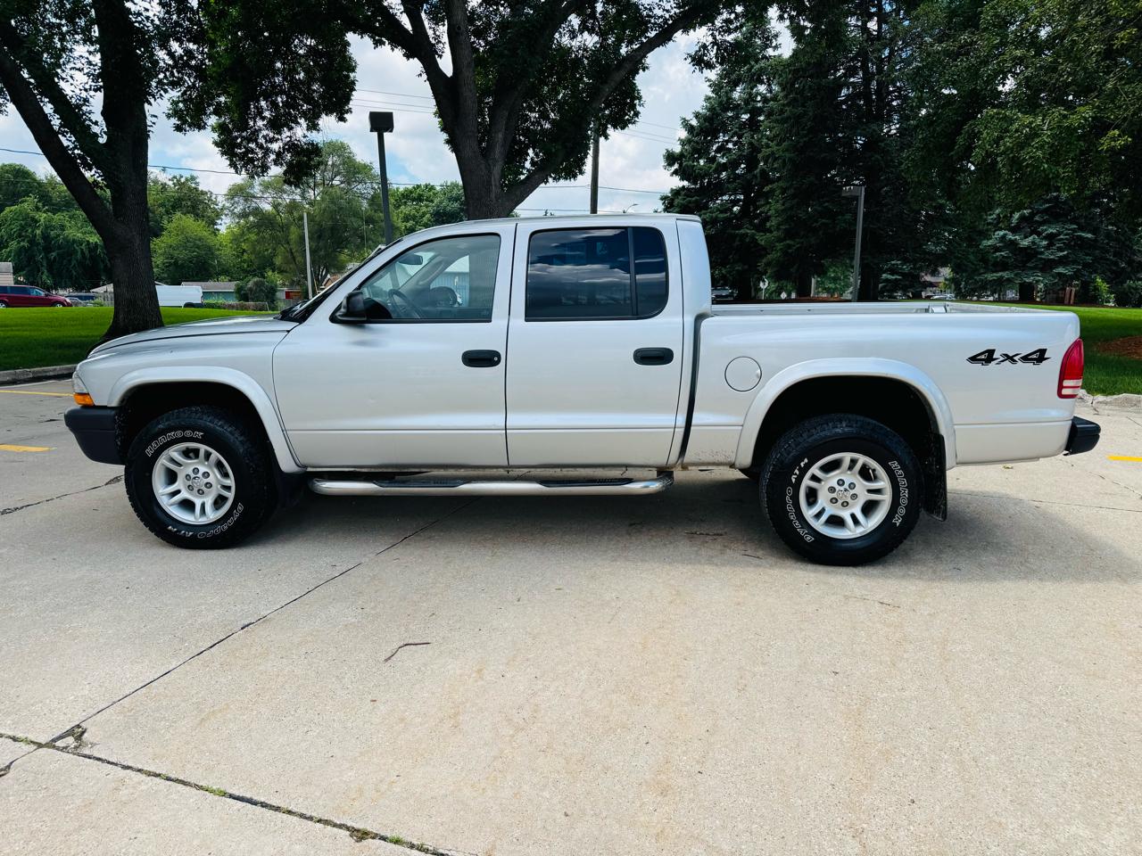 Dodge Dakota Sport Quad Cab 4WD 2003