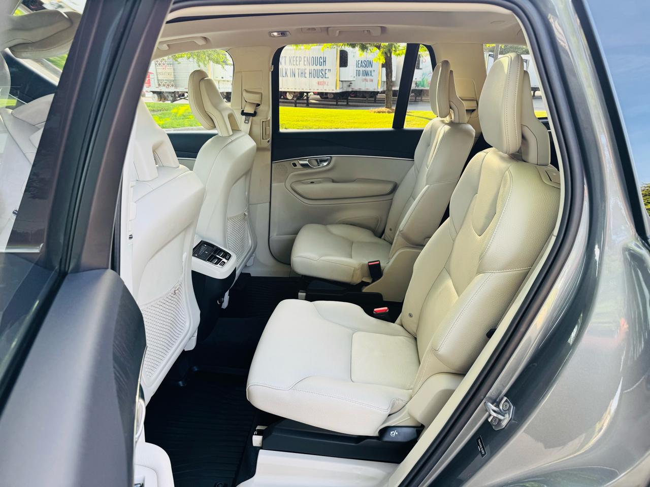 Volvo XC90 T6 Momentum AWD 2020