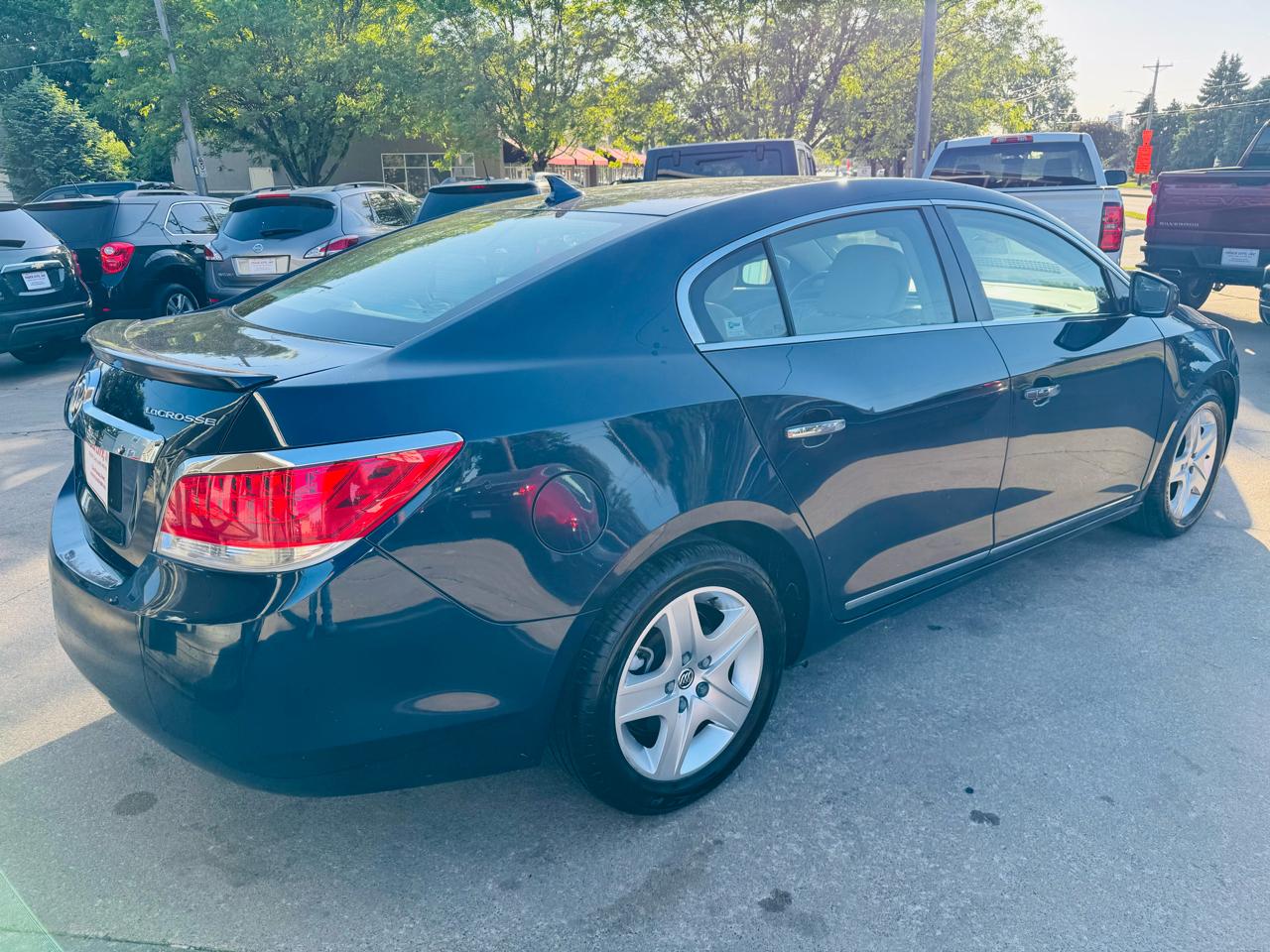 Buick LaCrosse CX 2011
