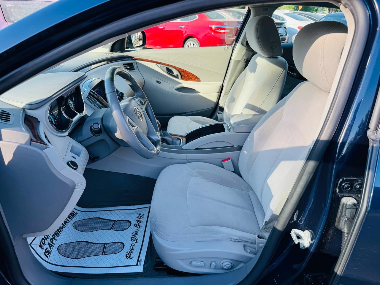 Buick LaCrosse CX 2011