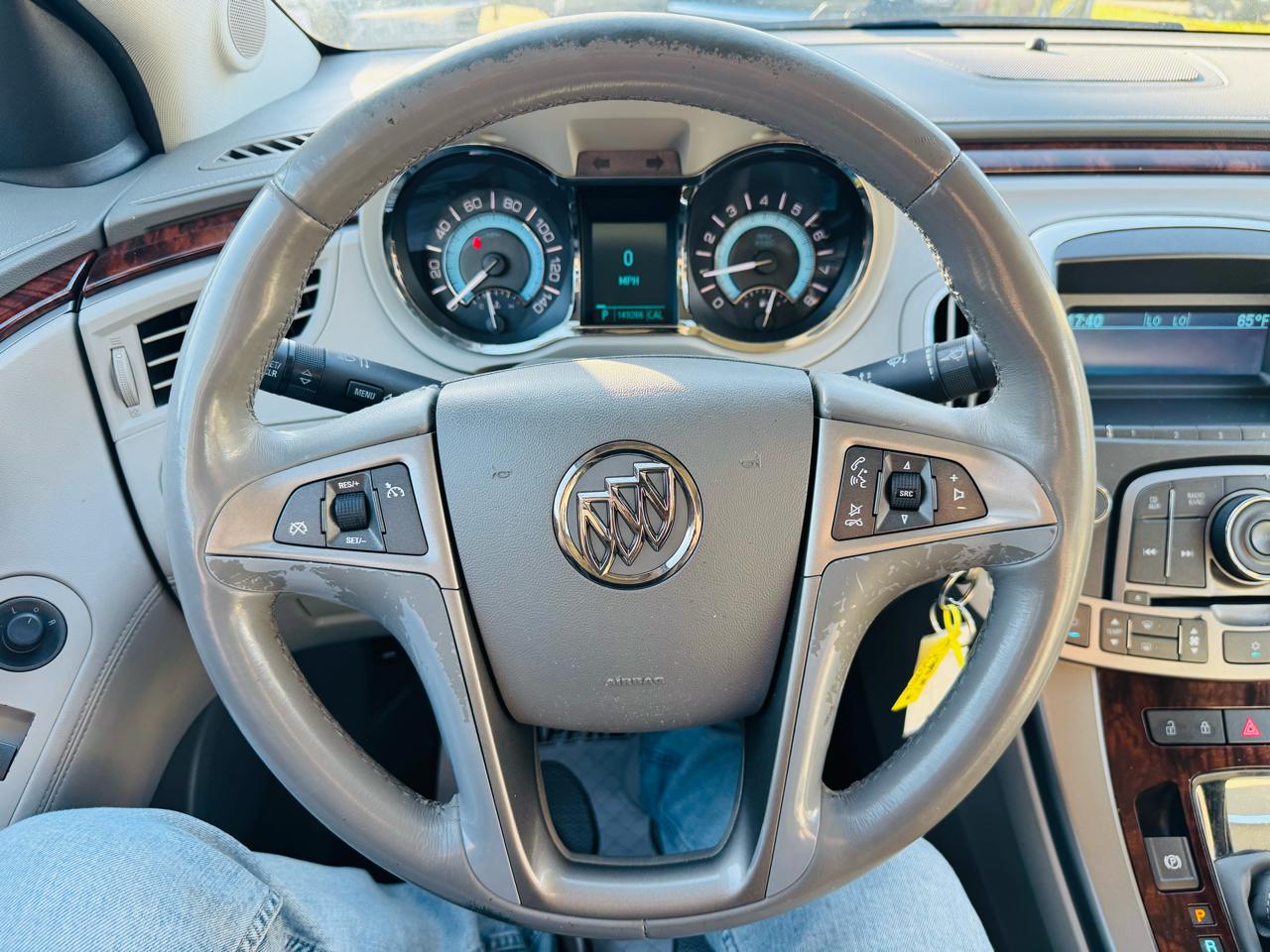 Buick LaCrosse CX 2011