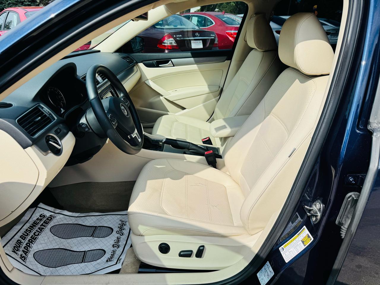 Volkswagen Passat 1.8T SE AT 2014