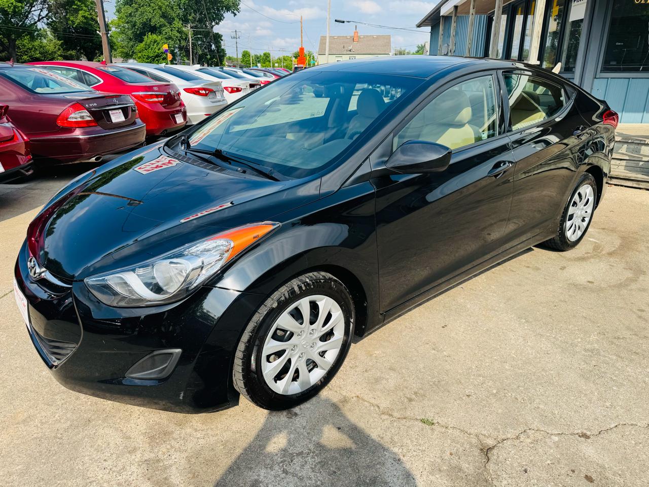 Hyundai Elantra GLS M/T 2013