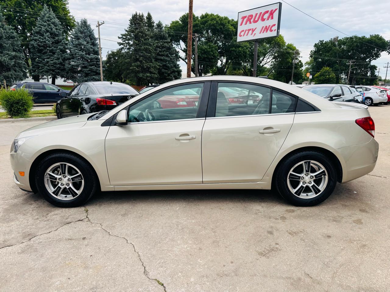 Chevrolet Cruze 1LT Auto 2013