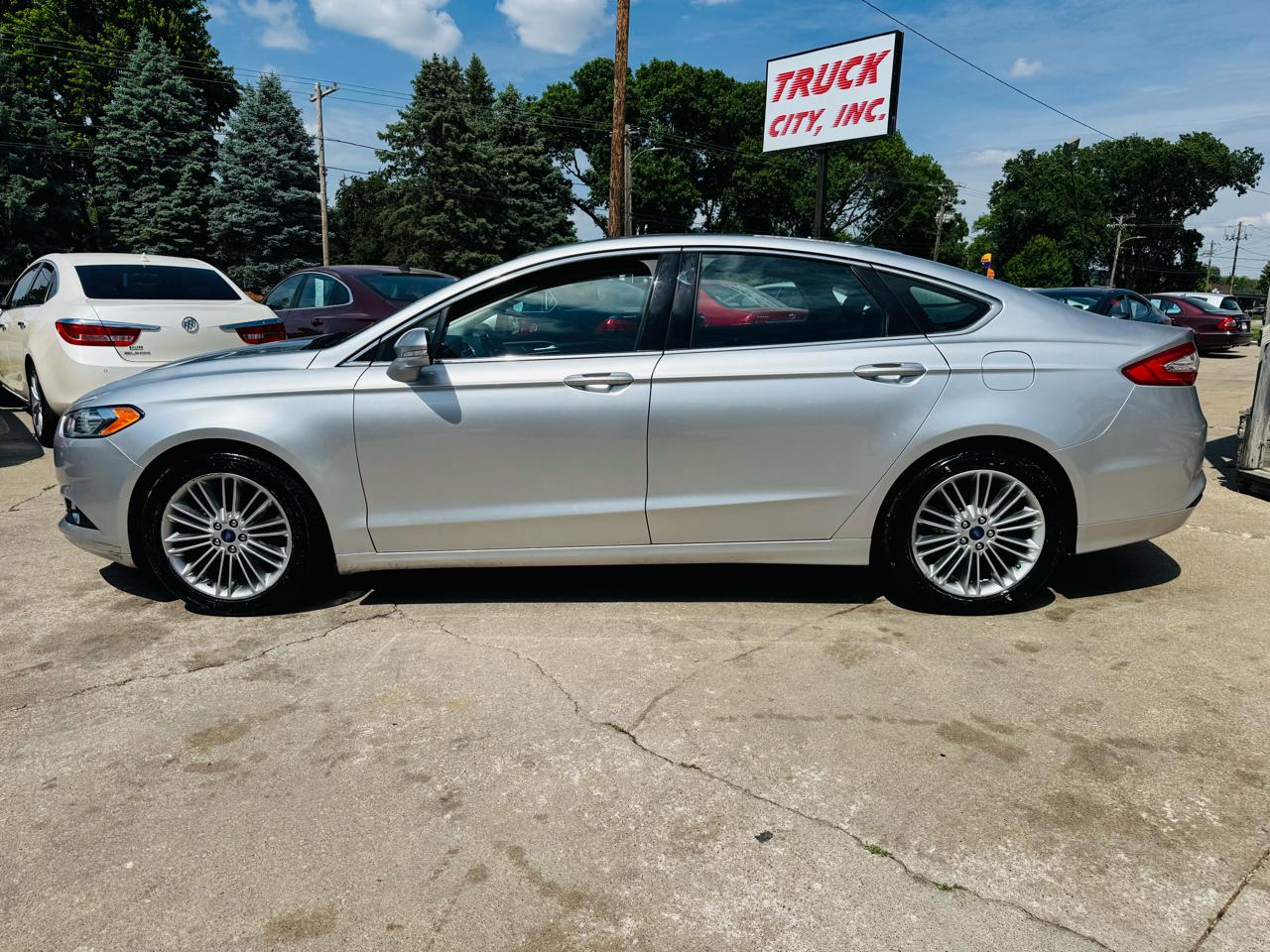 Ford Fusion SE 2014