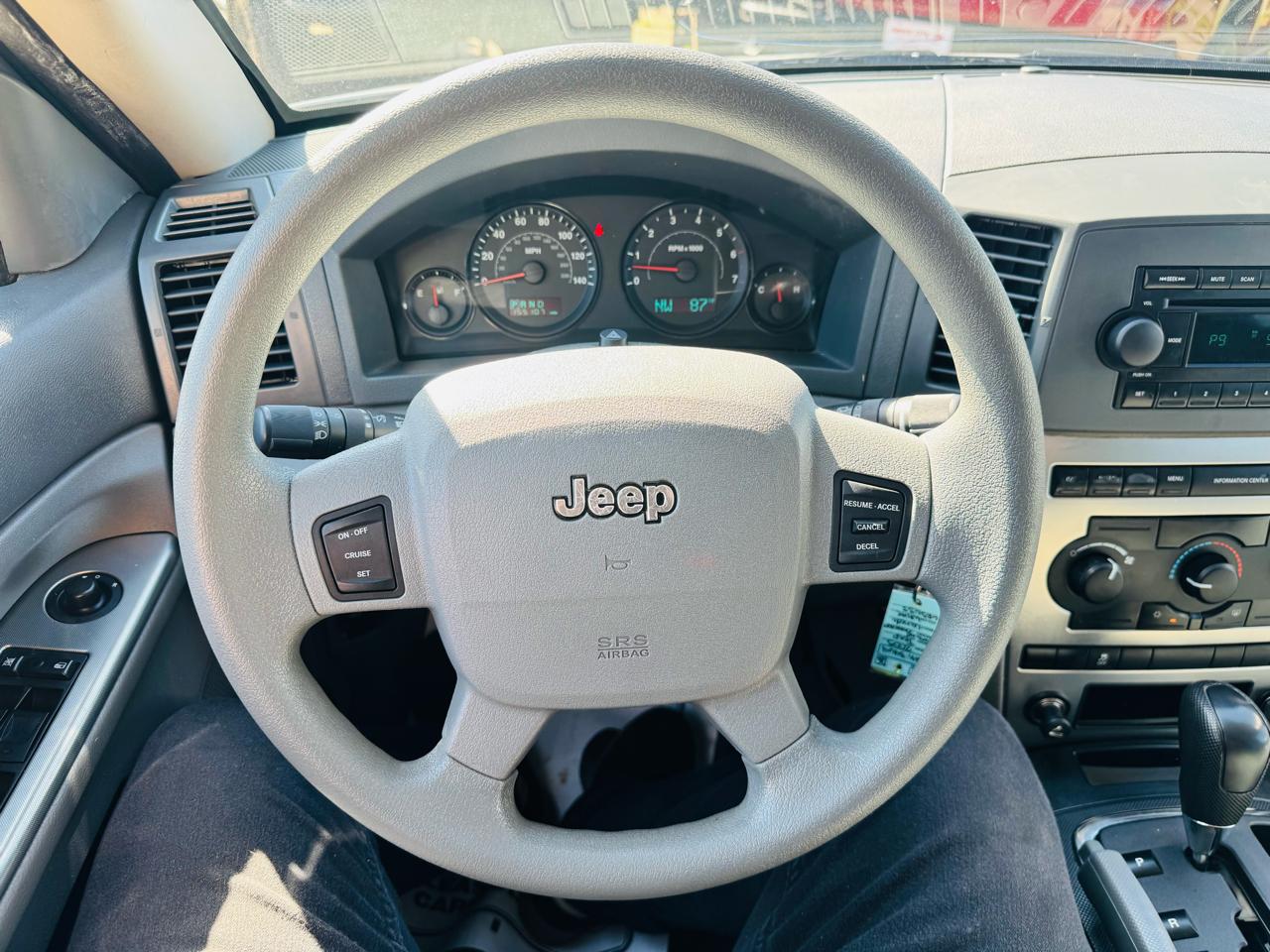 Jeep Grand Cherokee Laredo 4WD 2005