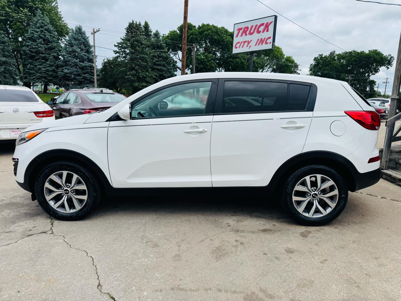 Kia Sportage LX FWD 2016