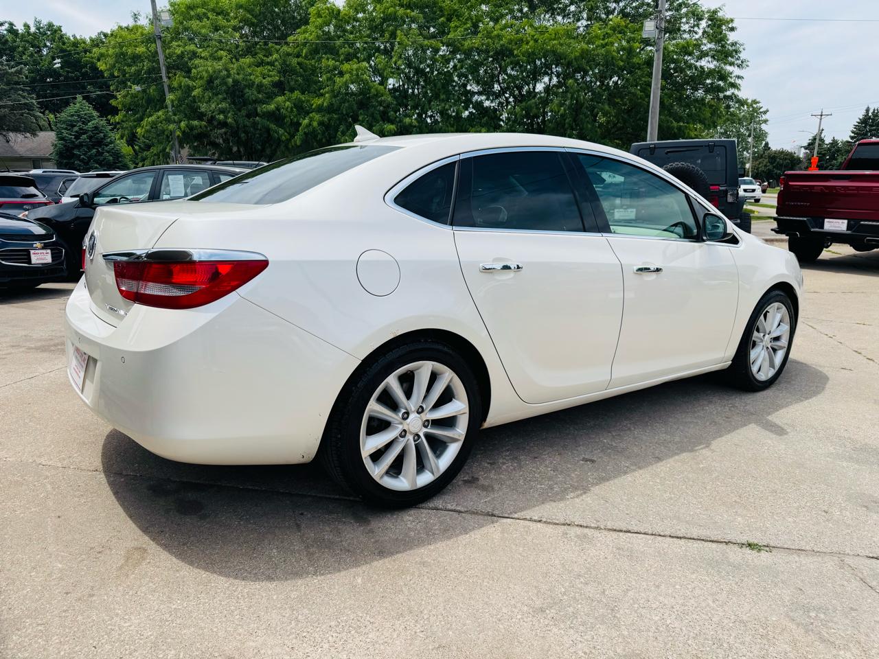 Buick Verano Convenience 2013
