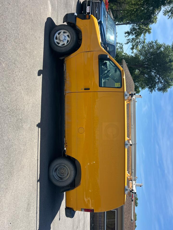 Ford Econoline E-250 2012