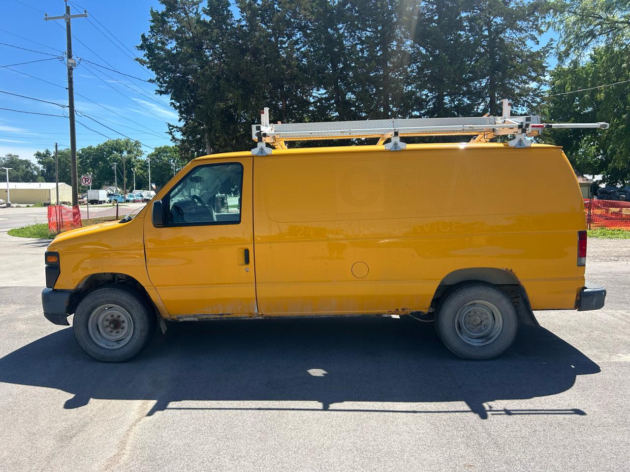 Ford Econoline E-250 2012