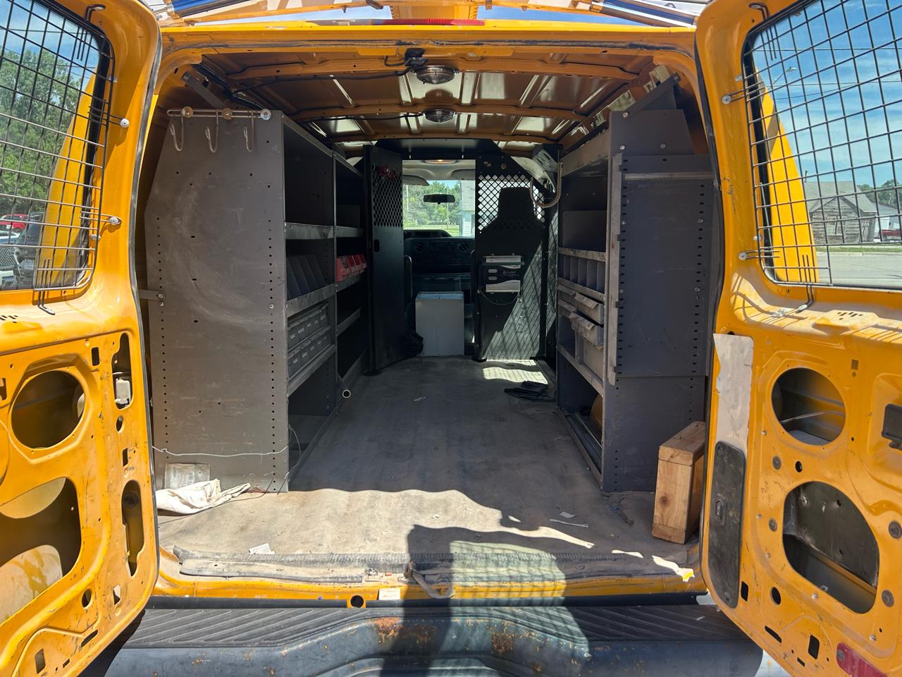 Ford Econoline E-250 2012