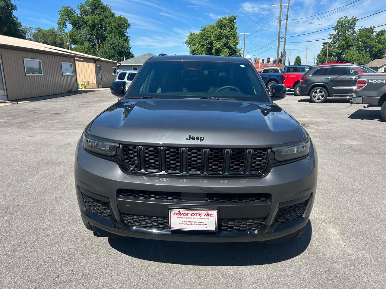 Jeep Grand Cherokee L Laredo 4WD 2023