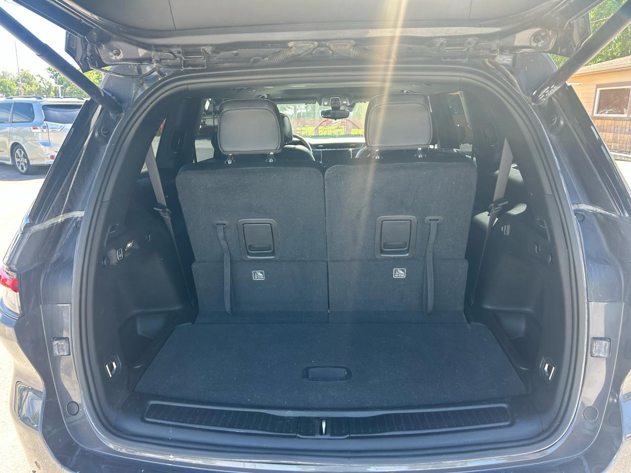 Jeep Grand Cherokee L Laredo 4WD 2023