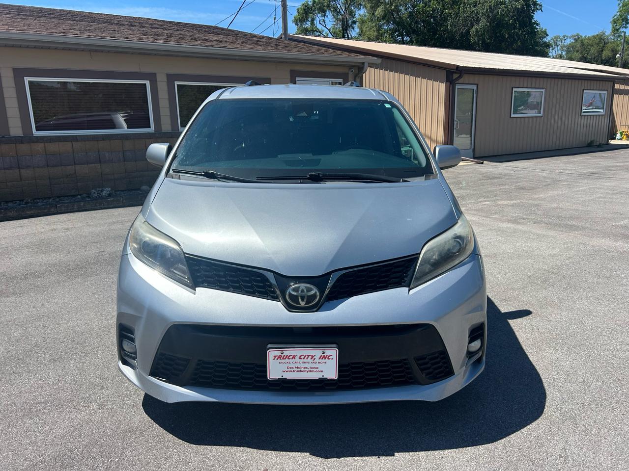 Toyota Sienna SE 8-Passenger 2018