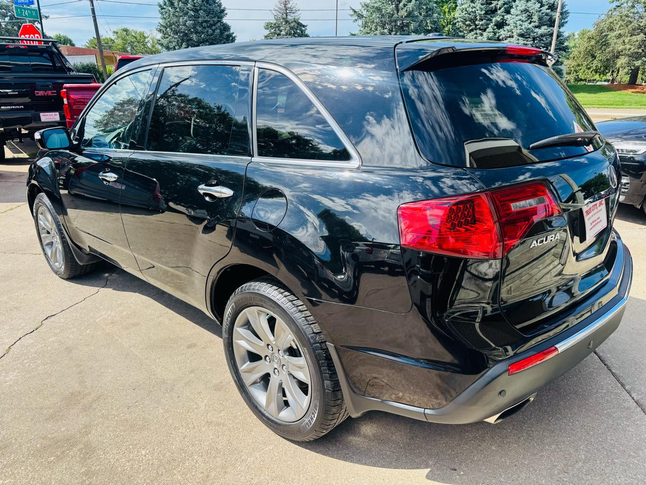 Acura MDX 6-Spd AT w/Advance Package 2011
