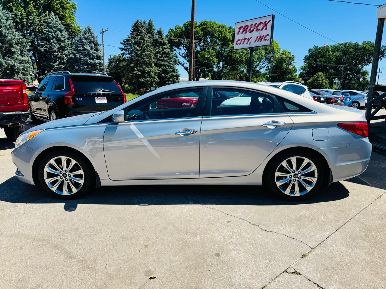 Hyundai Sonata SE Auto 2012