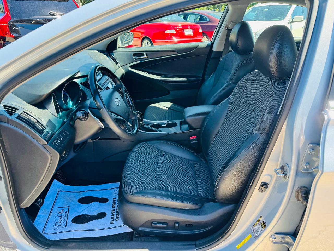 Hyundai Sonata SE Auto 2012