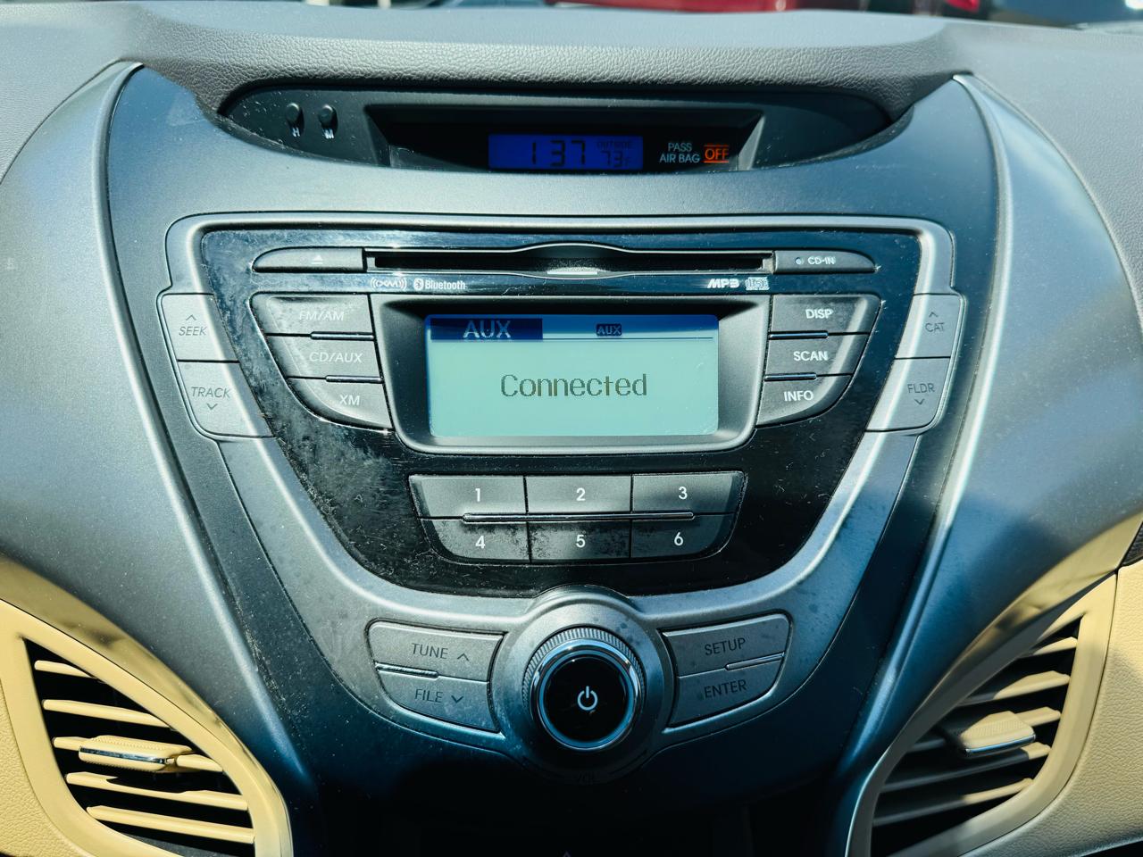 Hyundai Elantra GLS M/T 2013