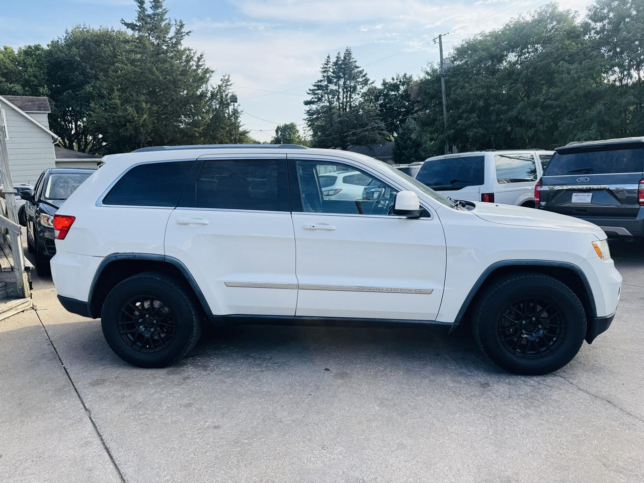 Jeep Grand Cherokee Laredo 4WD 2012