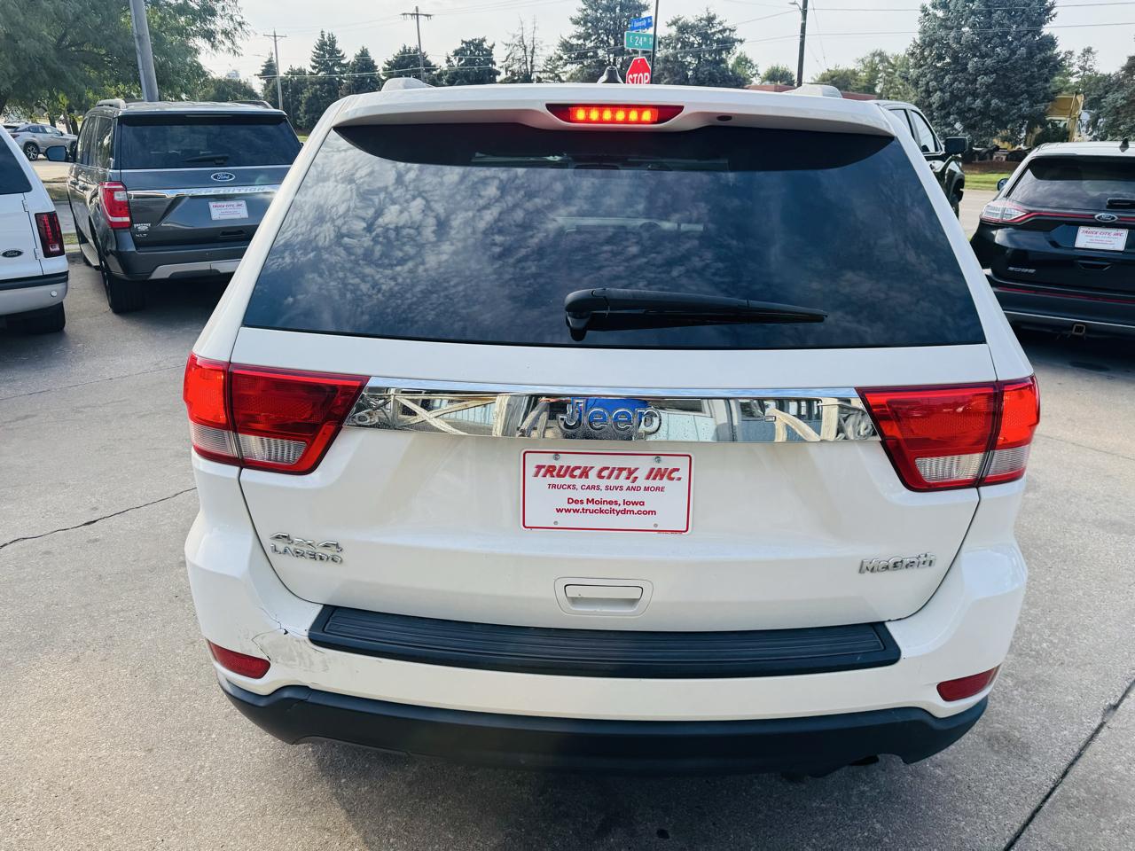 Jeep Grand Cherokee Laredo 4WD 2012