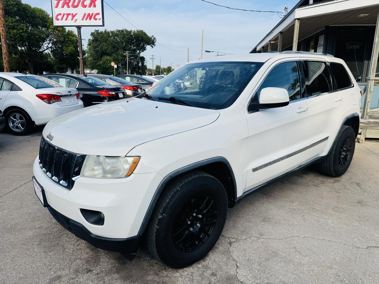Jeep Grand Cherokee Laredo 4WD 2012