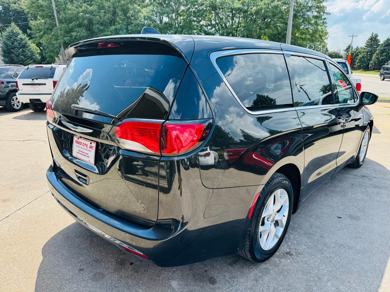 Chrysler Pacifica Touring-L 2017