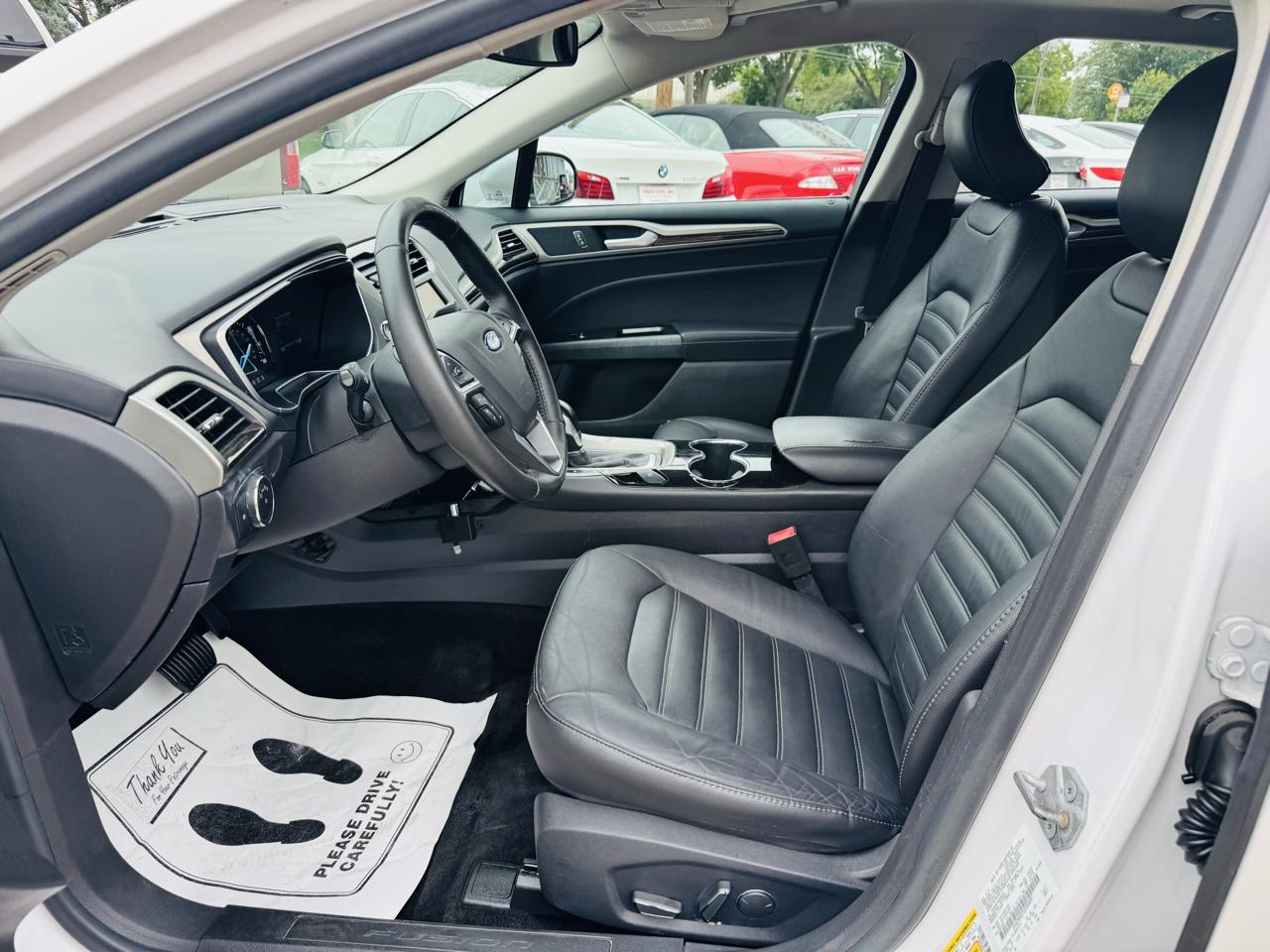Ford Fusion SE 2016