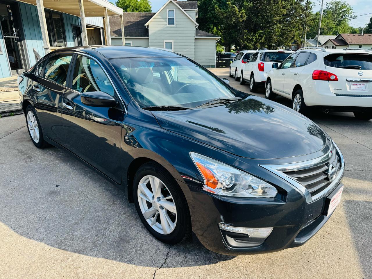 2014 Nissan Altima 2.5 SV's photo