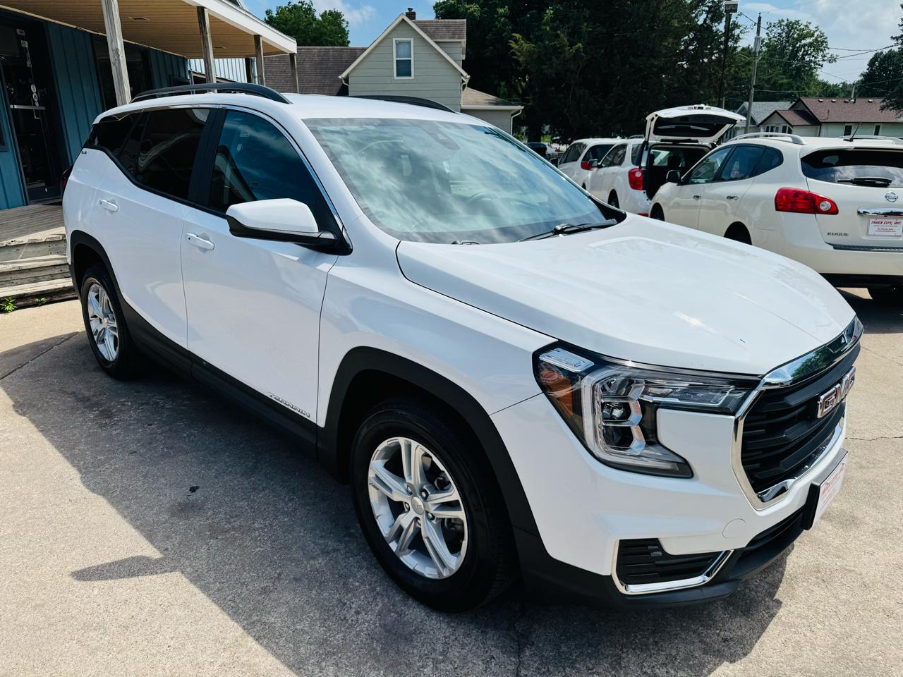 2023 GMC Terrain SLE AWD's photo