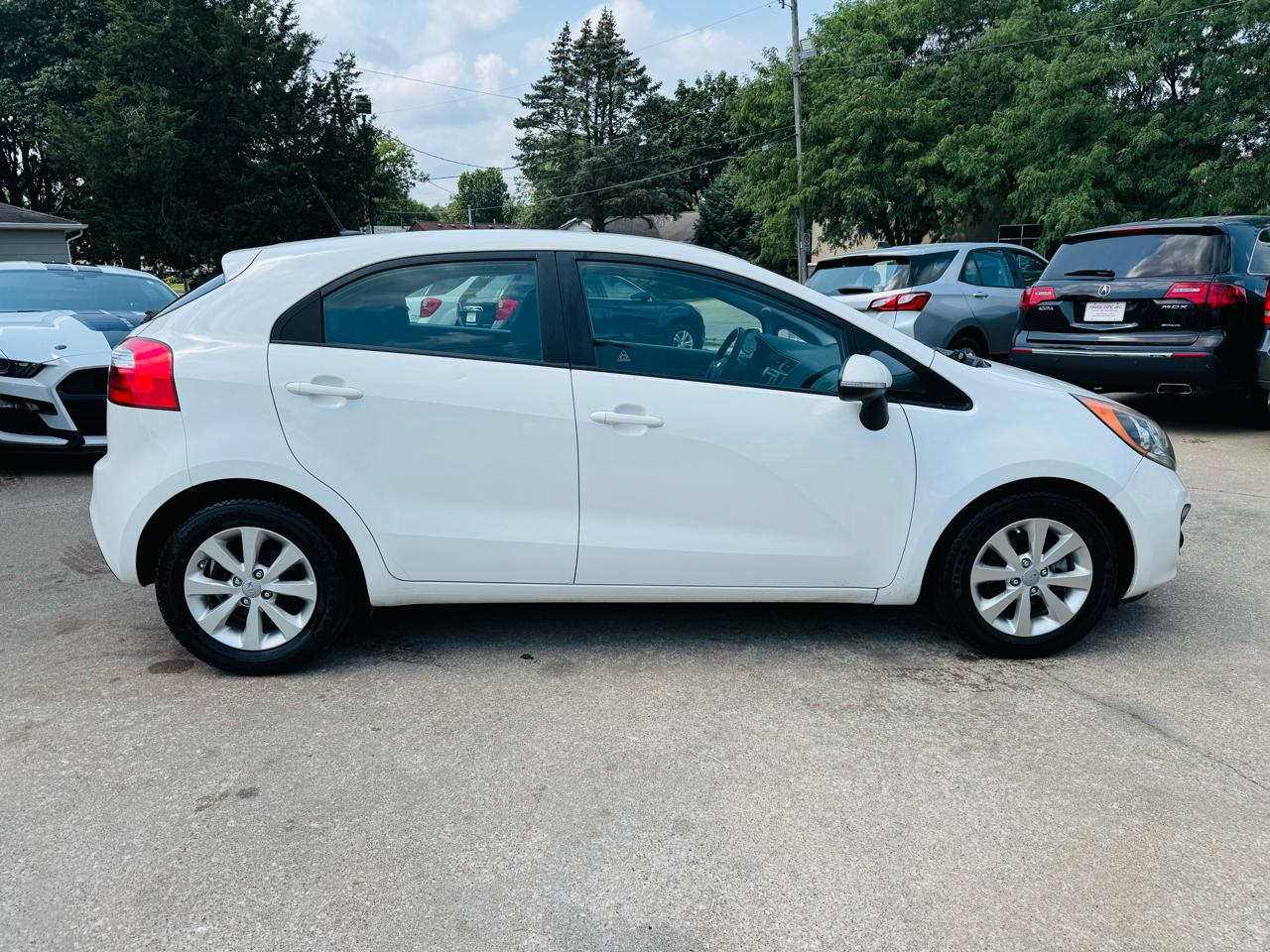 Kia Rio 5-door EX Auto 2012