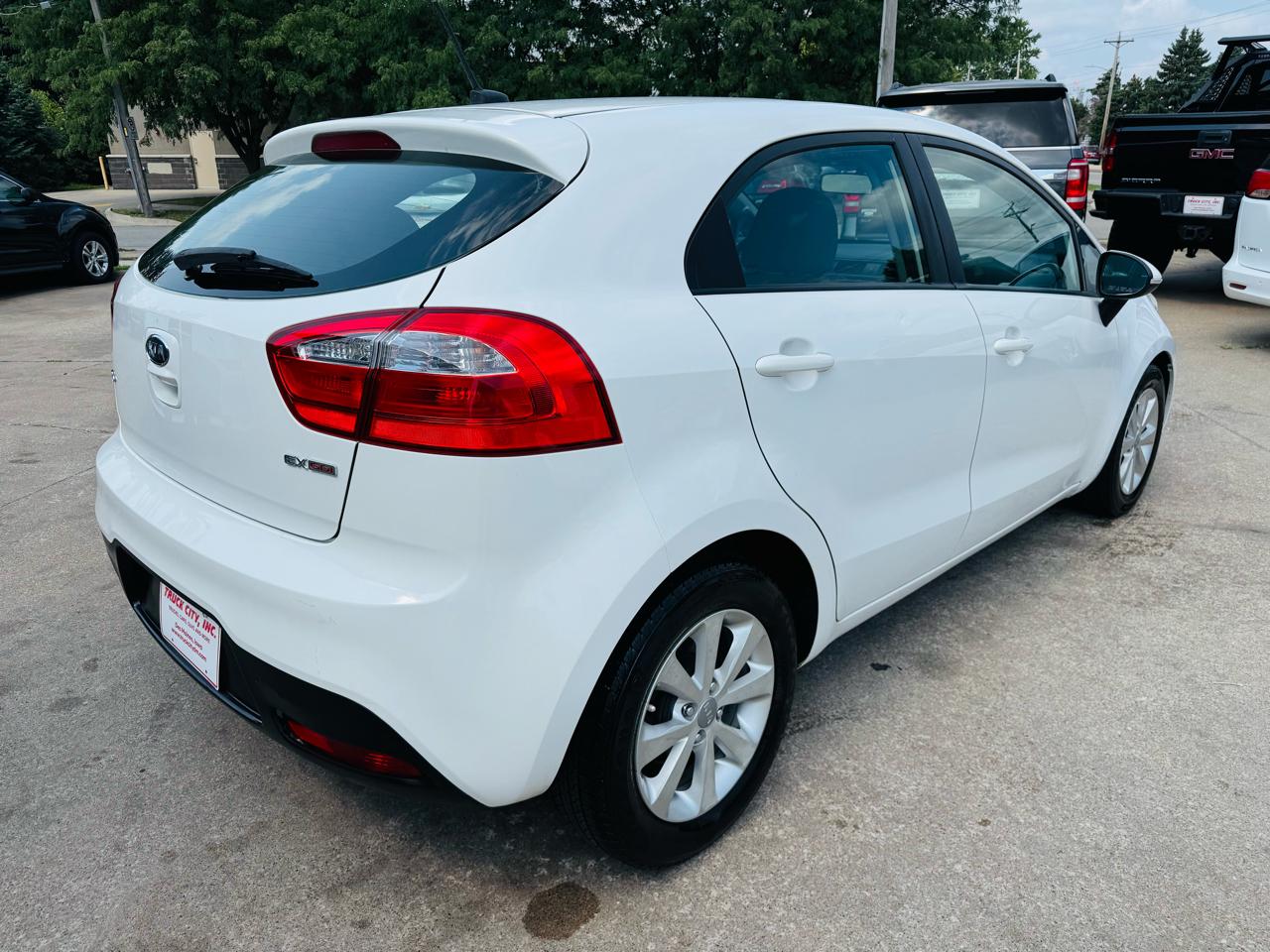 Kia Rio 5-door EX Auto 2012