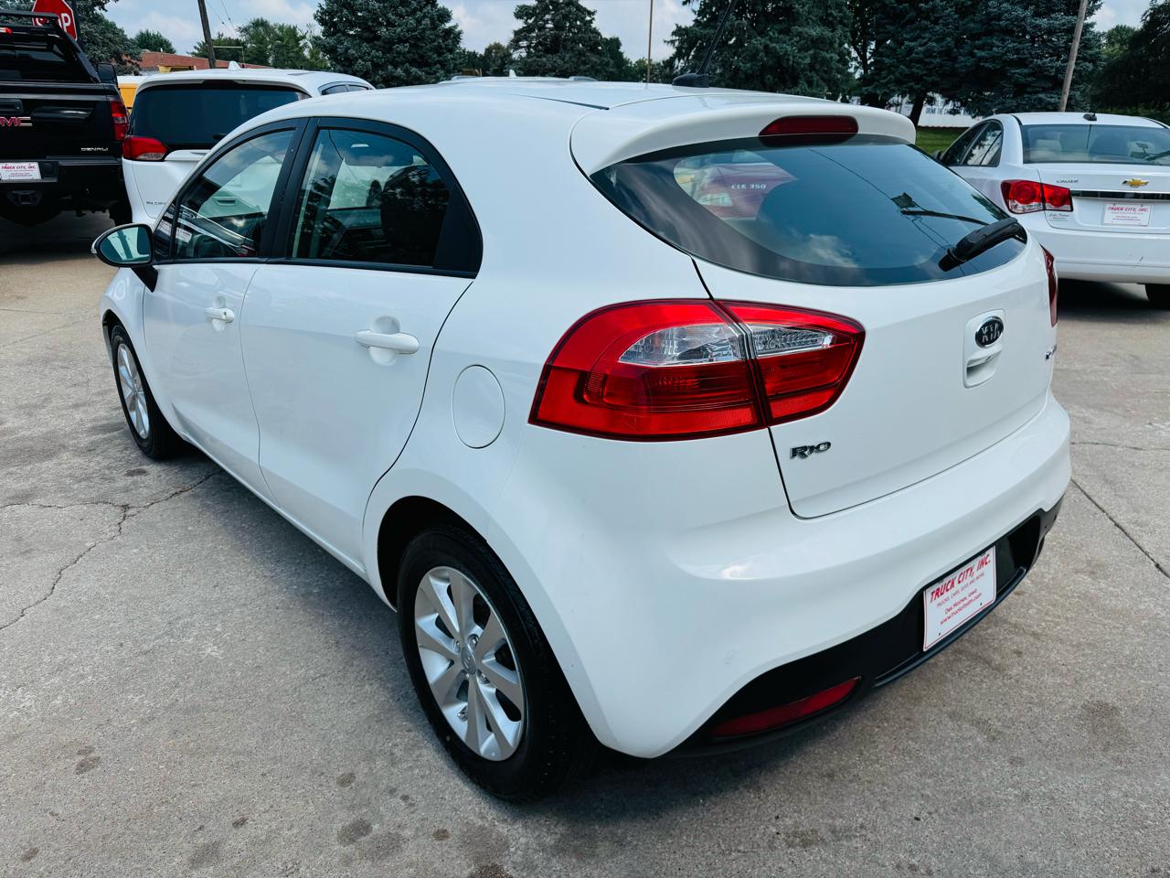 Kia Rio 5-door EX Auto 2012