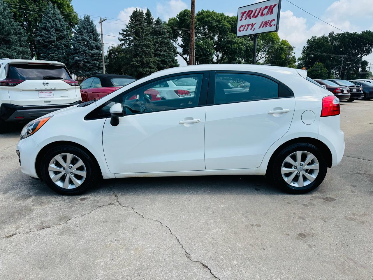 Kia Rio 5-door EX Auto 2012