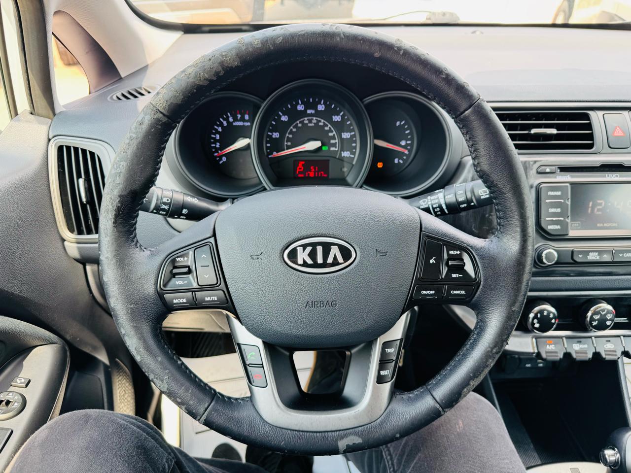 Kia Rio 5-door EX Auto 2012