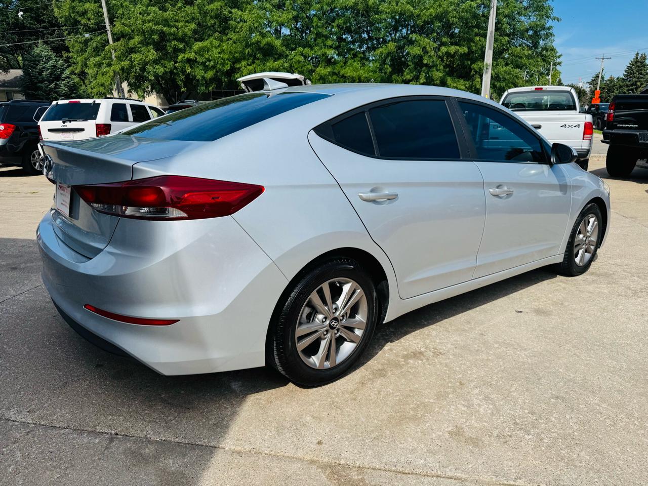 Hyundai Elantra Limited 2018