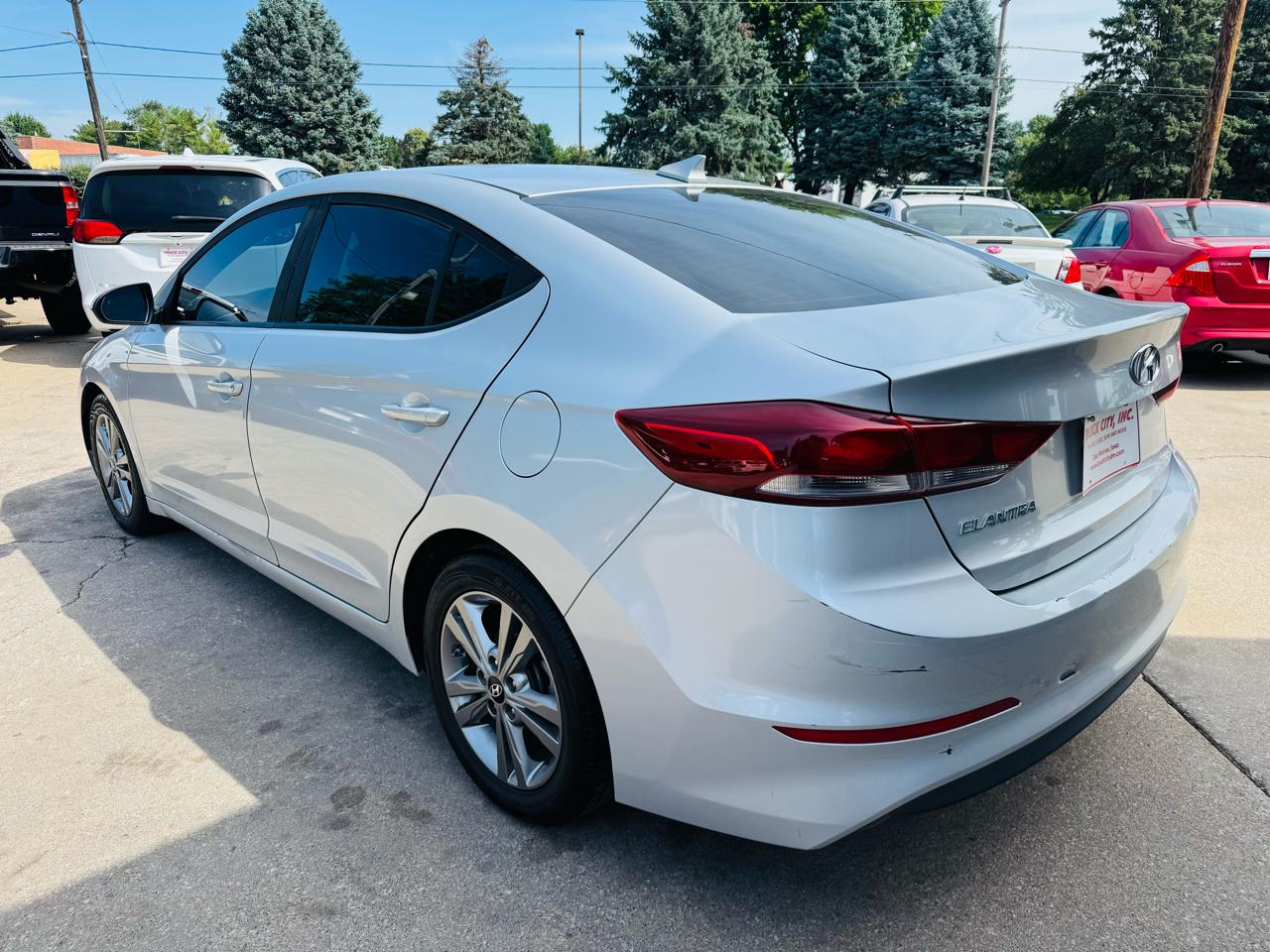 Hyundai Elantra Limited 2018