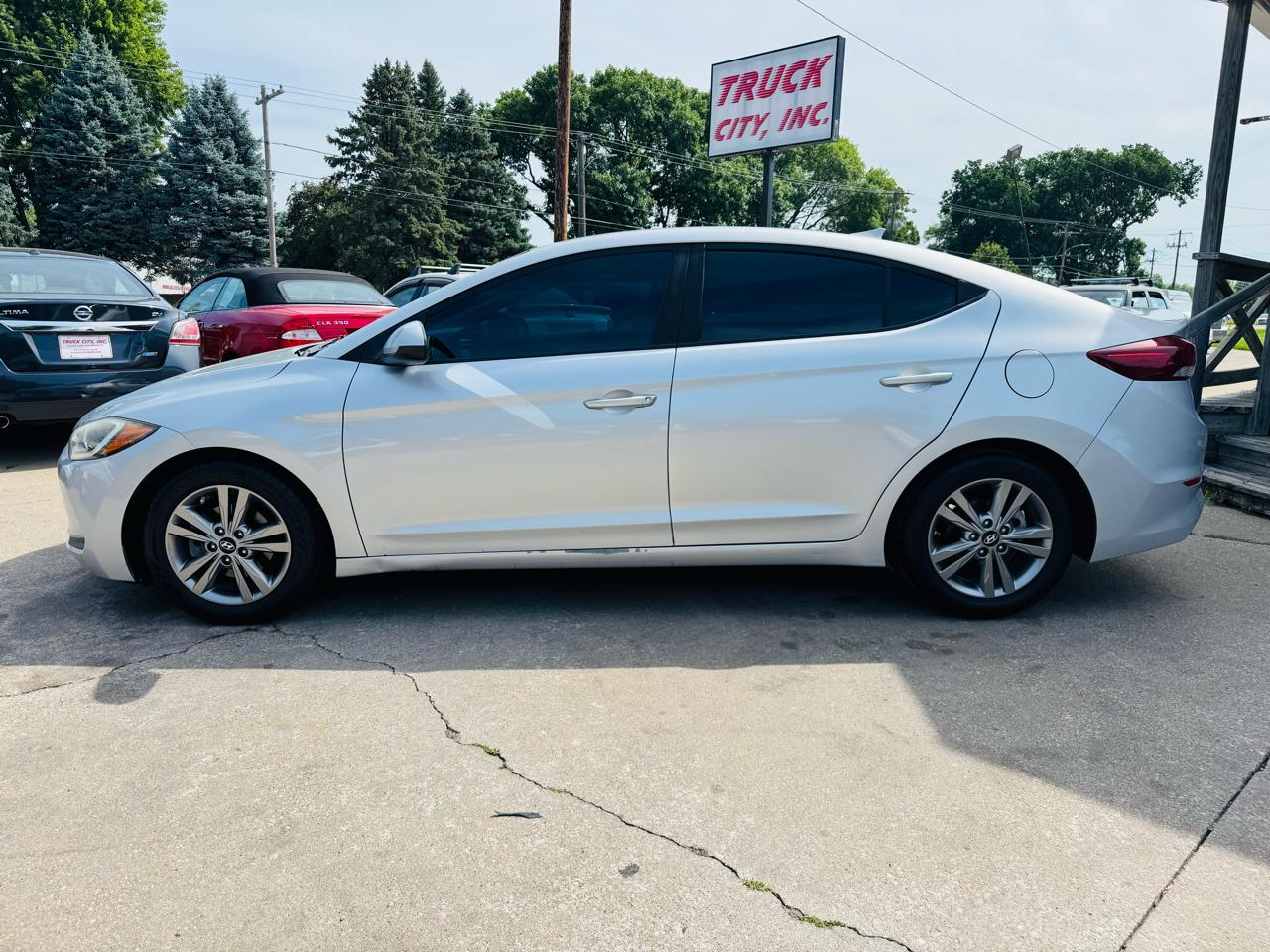 Hyundai Elantra Limited 2018