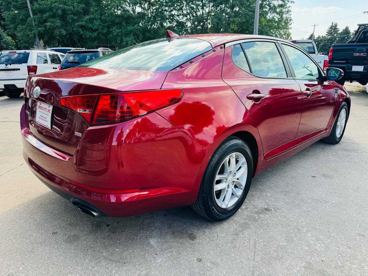 Kia Optima 4dr Sdn LX Auto 2013