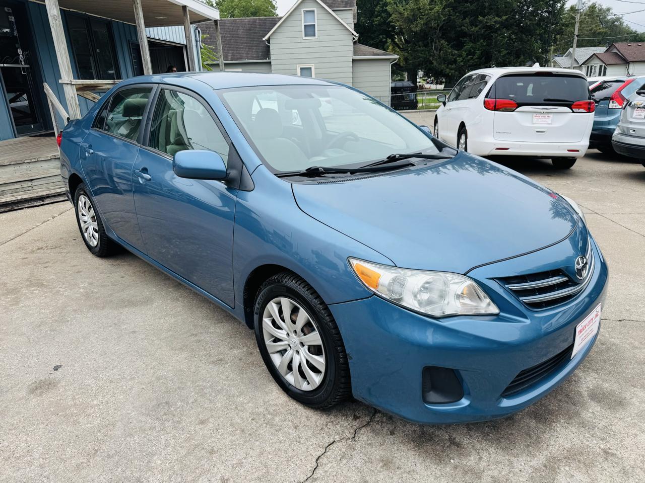 Toyota Corolla LE 4D Sedan at 2013