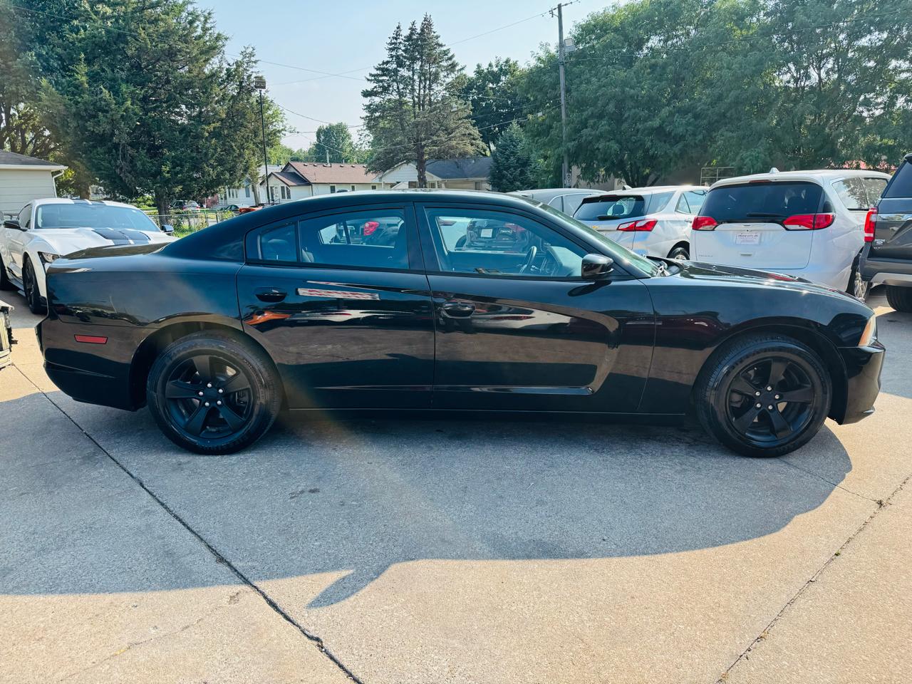 Dodge Charger SE 2014