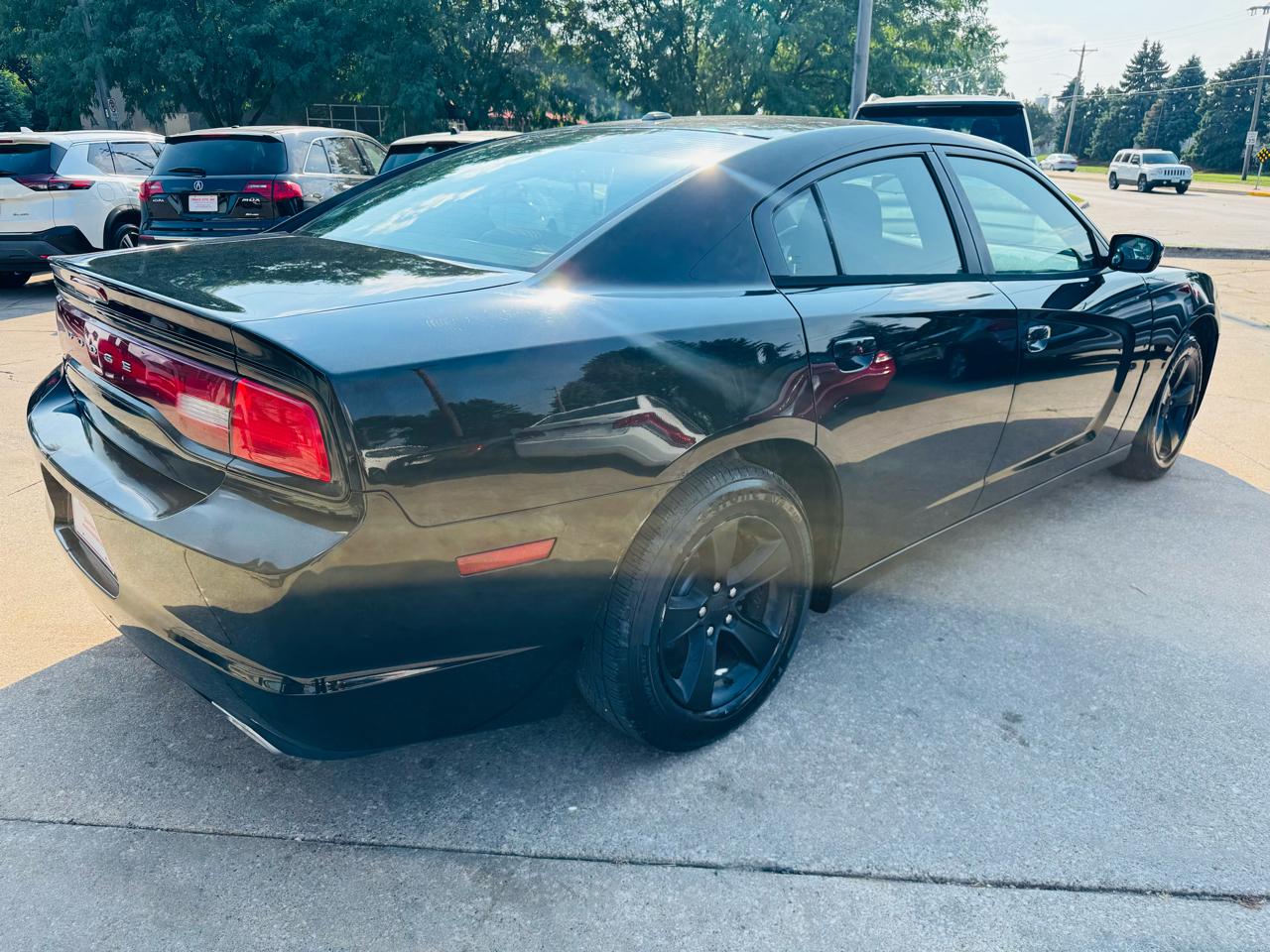 Dodge Charger SE 2014