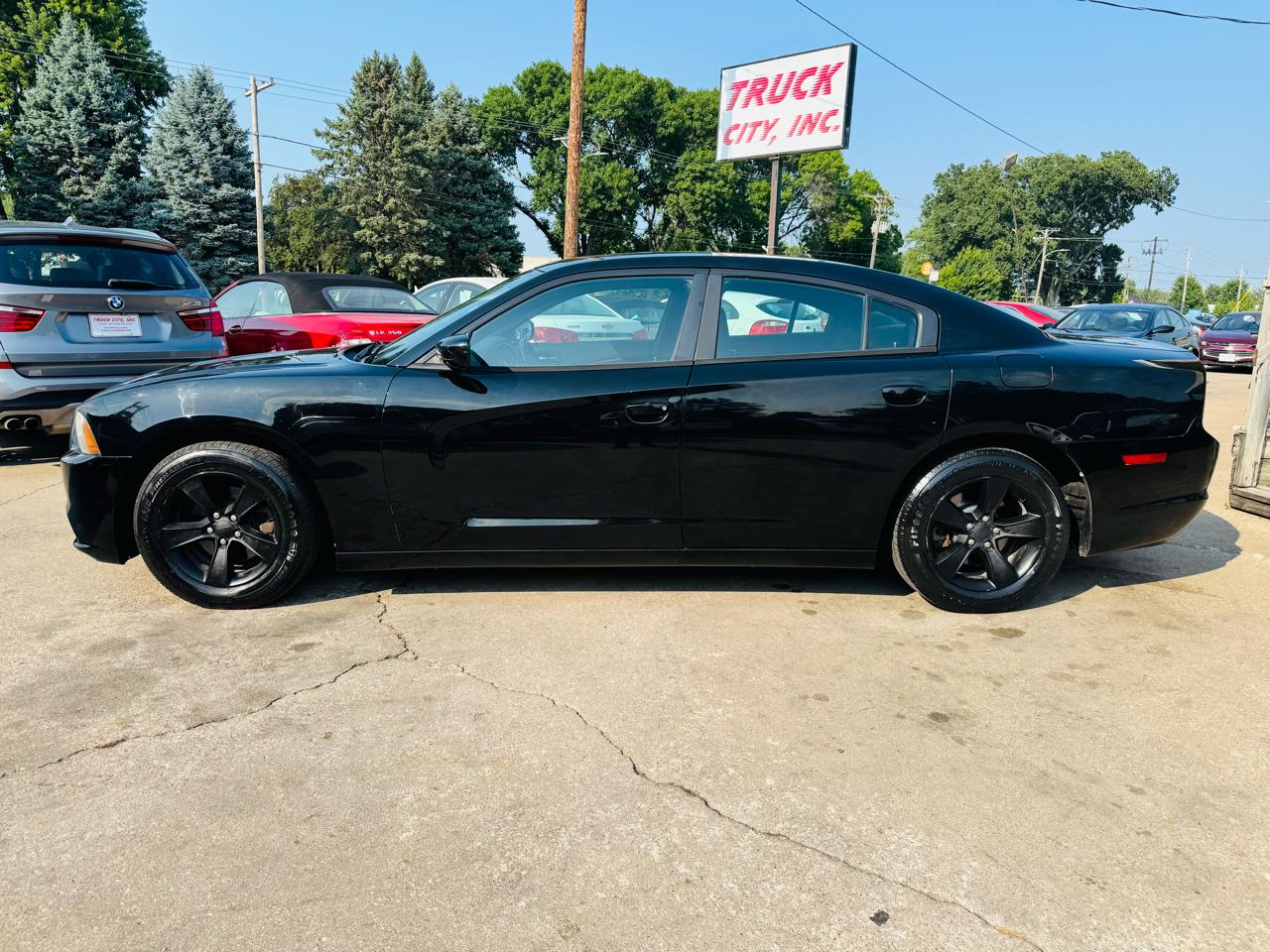 Dodge Charger SE 2014