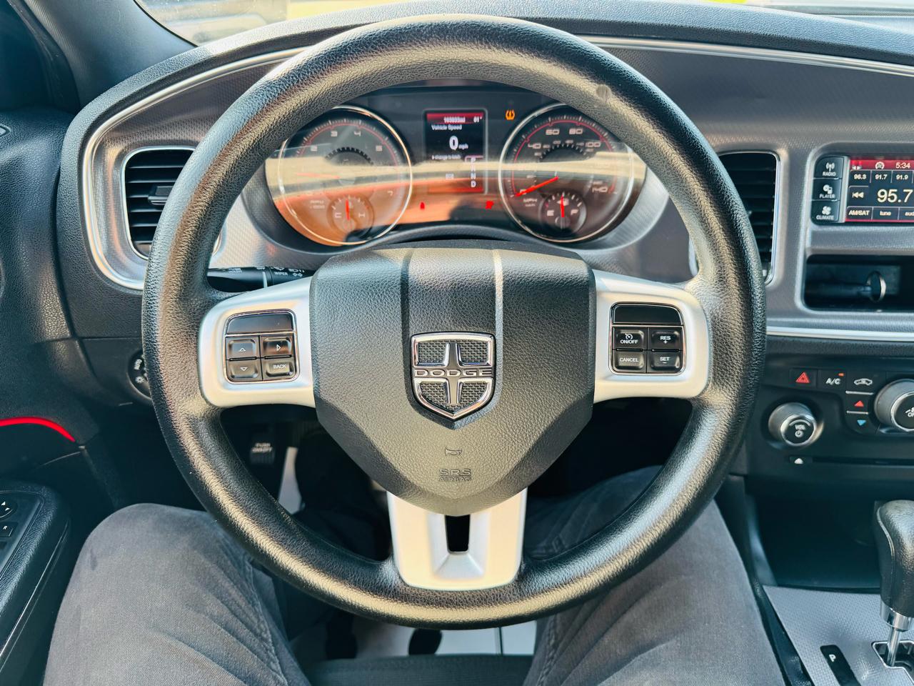 Dodge Charger SE 2014
