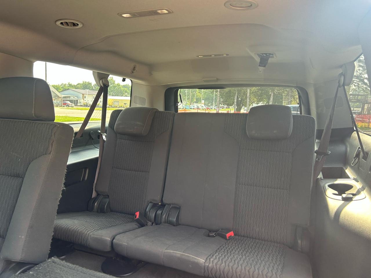 GMC Yukon XL SLE 1/2 Ton 4WD 2015