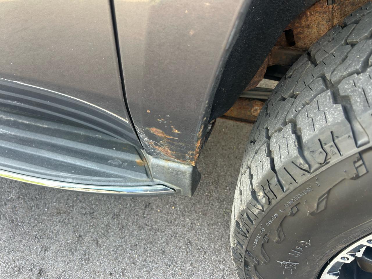 GMC Yukon XL SLE 1/2 Ton 4WD 2015