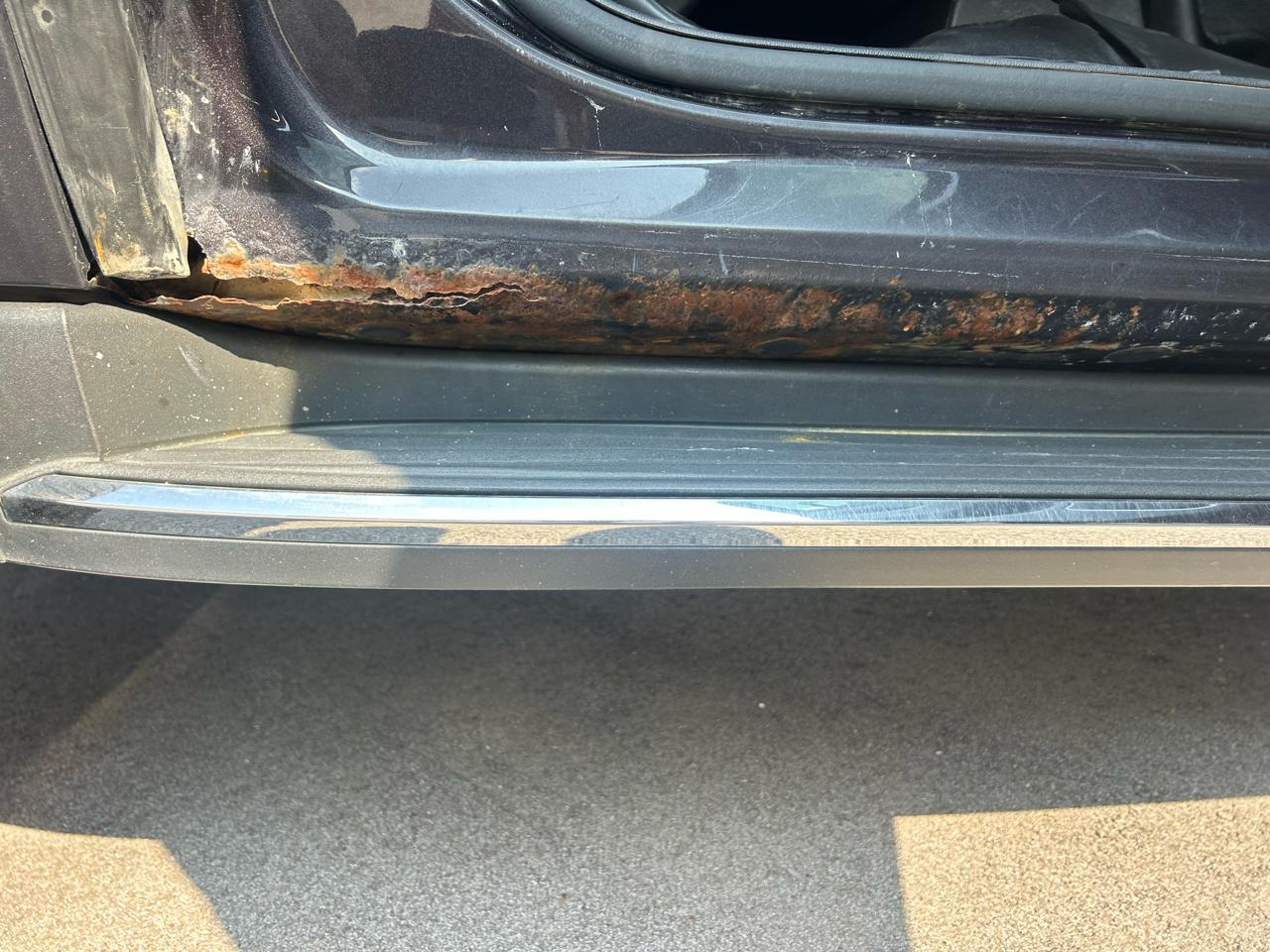 GMC Yukon XL SLE 1/2 Ton 4WD 2015